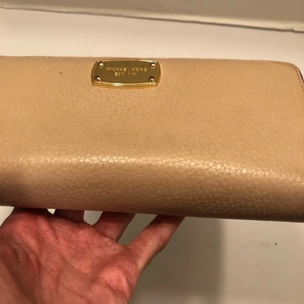 Michael kors leather wallet clutch light pink